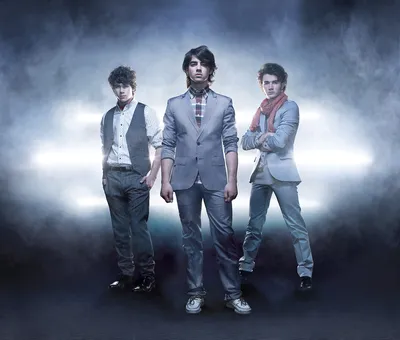 Jonas Brothers Wallpaper Free APK для Android картинки