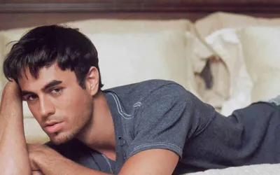 Wallpaper Enrique Iglesias, Singer, Face, Look - Enrique Iglesias -  800x1420 Wallpaper - teahub.io картинки