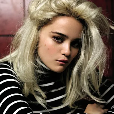 обои : Sky Ferreira, женщины, блондинка, Певец, Красная помада, актриса, модель, Простой фон, Смотрит на зрителя 963x1280 - mattilius258 - 1568319 - красивые картинки - WallHere зарегистрироваться Авторизоваться Русский картинки