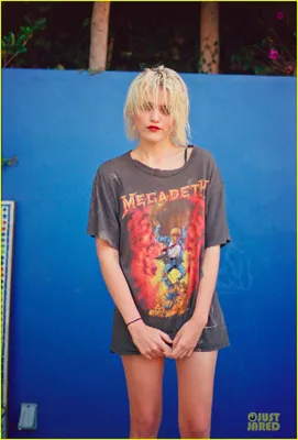 Элтон Джон, foi empresário de Sky Ferreira no começo da carreira dela: 'Gravadora tinha medo' картинки