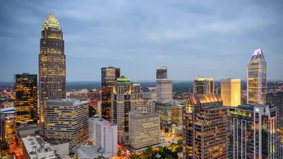 2 370 стоковых фотографий Charlotte Skyline — бесплатные стоковые фотографии без лицензионных платежей от Dreamstime картинки