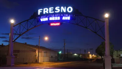 Скачать обои I Love Fresno, american citys, gold inscription, USA, gold heart, american flag, Fresno, Favorite city, Love Fresno для монитора с разрешением 2880x1800. Высококачественные обои HD картинки картинки