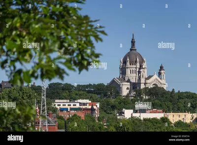 Скачать обои Flag of Saint Paul, Minnesota, 4k, stone background, American city, grunge flag, Saint Paul, USA, Saint Paul flag, grunge art, stone texture, flags of american citys для рабочего стола с разрешением картинки