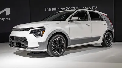 Первый взгляд на Kia Niro 2023 года: пока, скучно картинки