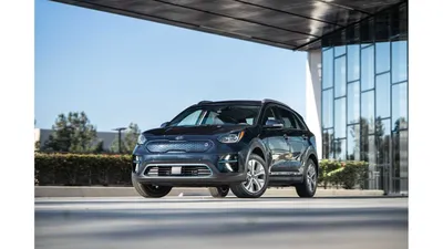 Электрический кроссовер Kia Niro EV сияет новыми изображениями картинки