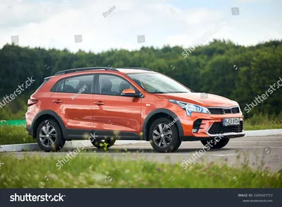 Российский Kia Rio X-Line сменил внешность и имя картинки