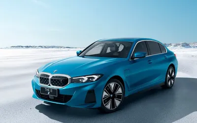 Седан BMW 1 серии высокого разрешения стоковые фотографии и изображения - Alamy картинки