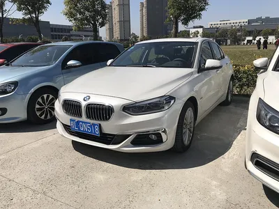 Файл:BMW 1 Series седан спереди.jpg — Викисклад картинки