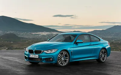 Синий BMW 4 Series на фоне горизонта Обои для рабочего стола 2560x1600 картинки