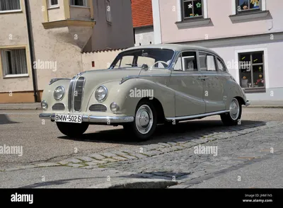 BMW 501 502 Стоковые фотографии - Бесплатные стоковые фотографии без лицензионных платежей от Dreamstime картинки