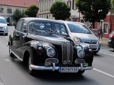 BMW 501/502 ru.knowledgr.com картинки