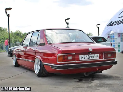 Файл:BMW 528i E12 (14245909896).jpg — Викисклад картинки