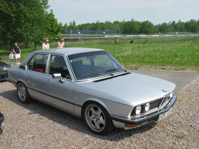 BMW 5er E12: автомобили ALPINA картинки