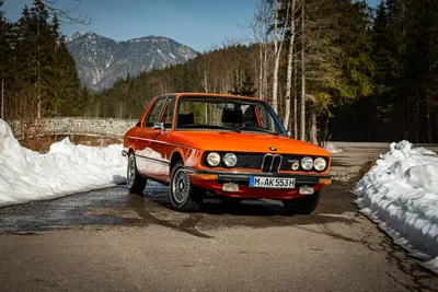 Этот европейский BMW 520i 1975 года — мятное свежее баварское совершенство картинки