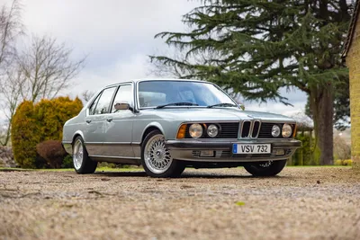 1983 BMW E23 733i 5-ступенчатая: Тевтонская спортивная баржа - Полная тупость - Автомобильный гик и немного жизни. картинки