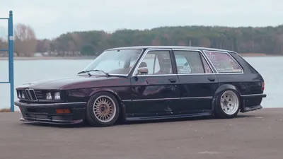 BMW 5er (E28) Limousine mutiert zum tiefergelegten Drift-Kombi картинки