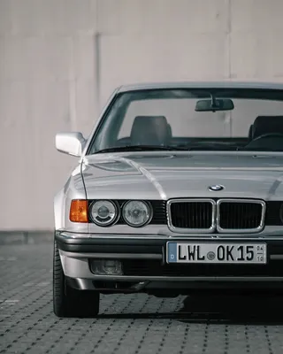 BMW 750iL (E32) 1987–94 обои (2048x1536) картинки