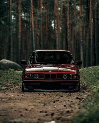 КЛАССИЧЕСКИЕ БМВ | BMW E30 в Instagram: «Красивая E34🔥 🚙@matten_e34 / 📸@slammed.kk» | Бмв е34, Обои бмв, Бмв е30 картинки