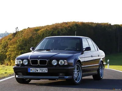 BMW M5 Sedan (E34) 1994–95 обои (1600x1200) картинки