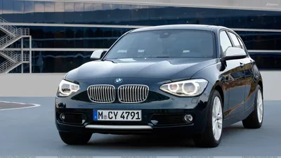 2012 BMW 1-Series Black Front Pose Обои картинки