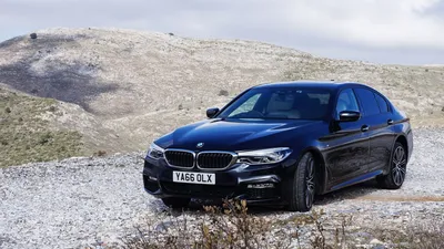 Скачать обои BMW 5-series, 4k, offroad, G30, 2017 cars, german cars, black BMW для монитора с разрешением 3840x2160. Высококачественные обои HD картинки картинки