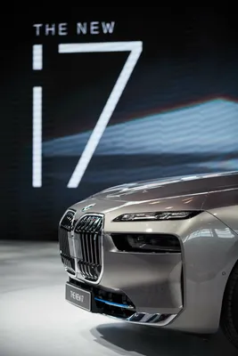 BMW 7 Series и i7 2023 года в прямом эфире из Олимпийского парка картинки