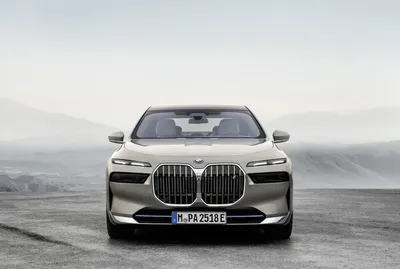 Новый BMW 7 серии G70 2023 [полностью раскрыт] картинки