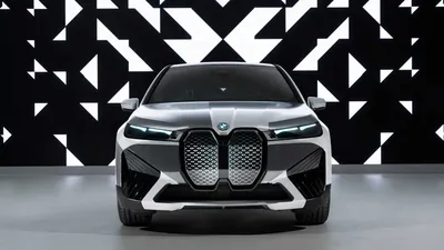 Этот BMW iX может менять цвет картинки