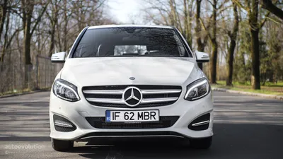 2015 Mercedes-Benz B-Class HD обои: Немецкий многоцелевой автомобиль картинки