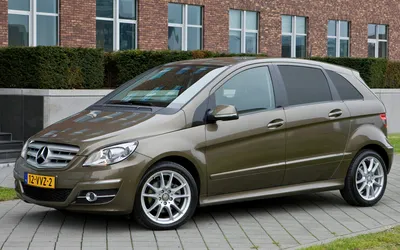 Предварительный просмотр обоев Mercedes-Benz B200 | 10wallpaper.com картинки