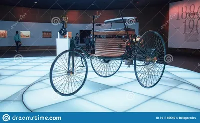 1886 Benz Patent-Motorwagen, Modell 1, die Mercedes-Benz Welt, Brooklands, Weybridge, Surrey, England, Großbritannien, USA, UK, Europe Stock Photography - Alamy картинки