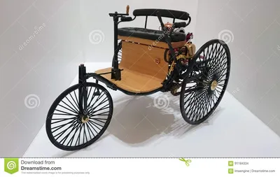 TBT Я думаю, что это действительно круто! 1886 Benz Patent-Motorwagen, первый автомобиль с бензиновым двигателем внутреннего сгорания рядом с его картинки