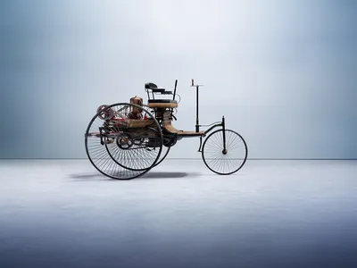 Первый в мире автомобиль - 1886 Benz Patent Motorwagen : r/RetroFuturism картинки