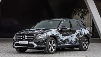 Предсерийная версия Mercedes-Benz GLC F-Cell с водородным топливным элементом и подключаемым электродвигателем 2017 г. картинки