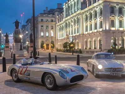 Штутгарт, Германия - 7 апреля 2017 года: Mercedes-Benz 300 SLR Uhlenhaut Coupé 1955 года в музее Mercedes Stockfotografie - Alamy картинки