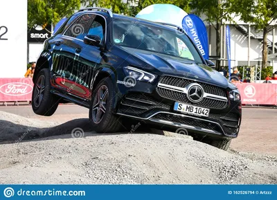 Редакционное стоковое изображение Mercedes-Benz GLE-класса. Изображение машины - 162526794 картинки