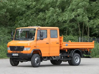 Пожарная машина Mercedes-Benz Vario, преобразованная в дом на колесах, подходит для семьи из пяти человек картинки