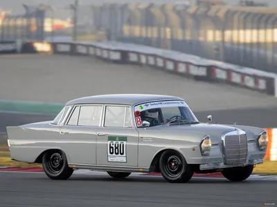 Mercedes-Benz 220 SE Race Car (W111) обои (2048x1536) картинки