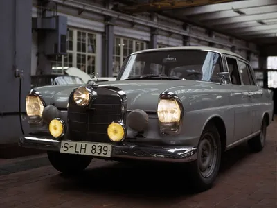 1971 Mercedes-Benz W 111 280 SE 3.5 купе картинки