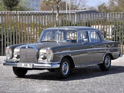 Mercedes-Benz 300 SE W112 (1961) - фото 5 из 45 картинки