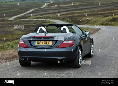 Mercedes slk 200 в высоком разрешении стоковые фотографии и изображения - Alamy картинки