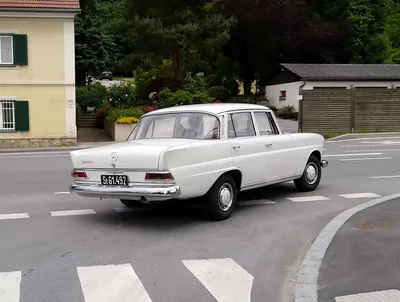 Русский зарегистрироваться Авторизоваться обои : Белое, Старый, Старинная машина, Старожил, Седан, 1968, Лимузин, Benz, 1961, Фото, легковые автомобили, Мобильный, авто, обои, Классический, фото, Мерседес, Фото, образ, картина, Weis, изображений, картинки , Автомобили , mercedesbenz, изображение, изображения, фотографии, картинки