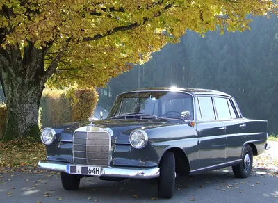 1964 Мерседес Бенц W110 | Профессиональная реставрация молодых и старых автомобилей картинки