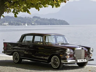 Фотографии Mercedes-Benz 230 (W110) 1965–68 (1600x1200) картинки