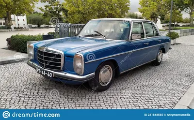 Benz W115 Стоковые фотографии — Бесплатные стоковые фотографии без лицензионных платежей от Dreamstime картинки