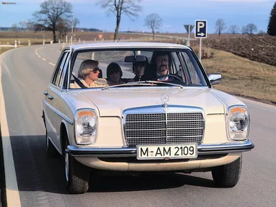 Mercedes-Benz IRE в Твиттере: «Классический #Sunday @MercedesBenz за рулем одной из моделей среднего класса 1968 года, ласково известной как «восьмерка». #MercedesBenz #Мерседес #W114 #W115 #MBClassic https://t.co/BA4cyuRcge\" / Twitter картинки