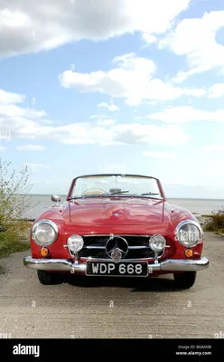 Mercedes-Benz 190SL 1961 Фото - Alamy картинки