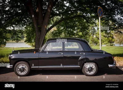 Файл:1955 Mercedes Benz 180 (W120) (24674657790).jpg — Wikimedia Commons картинки