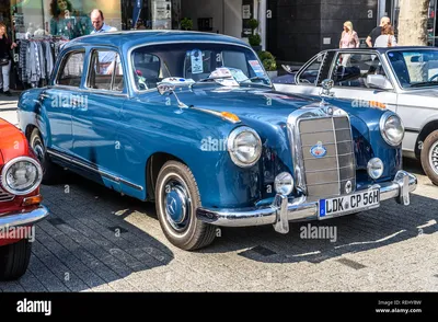 Mercedes benz w120 высокого разрешения стоковые фотографии и изображения - Alamy картинки