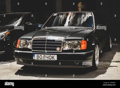 Мерседес-Бенц W124 E-класса | Дань настоящей легенде - видео Dailymotion картинки